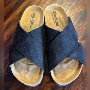 Black Women's Slide Sandals